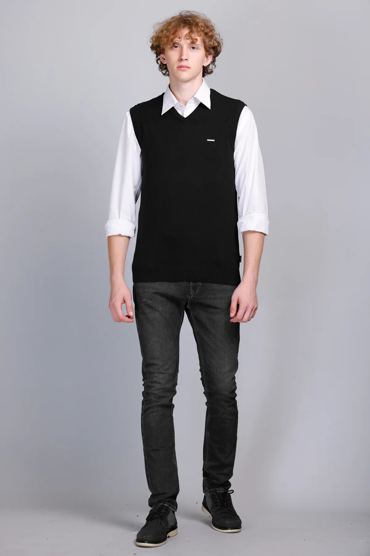 Black V-Neck Sleeve Less Pullover