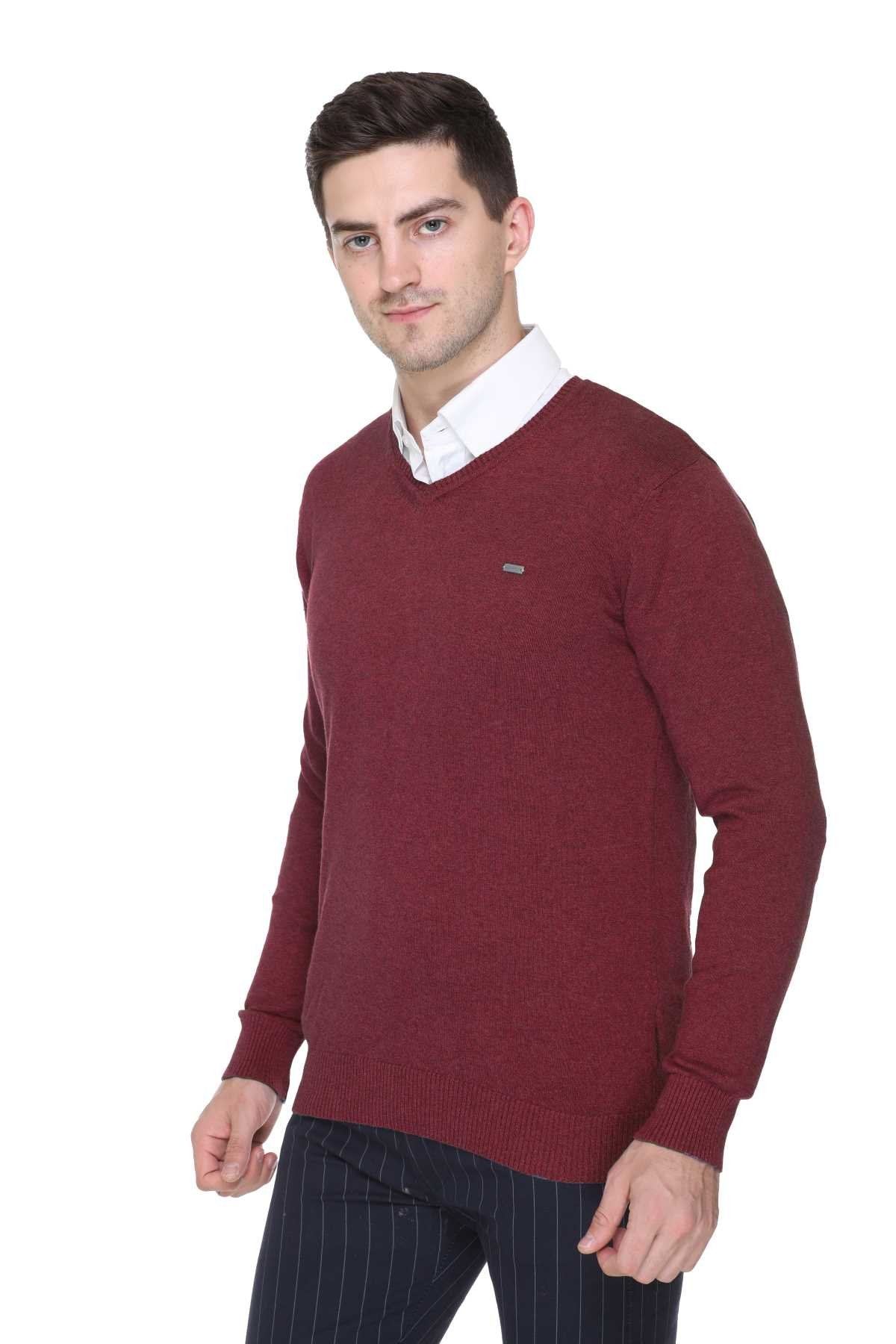 Wine Solid V-Neck Pullover