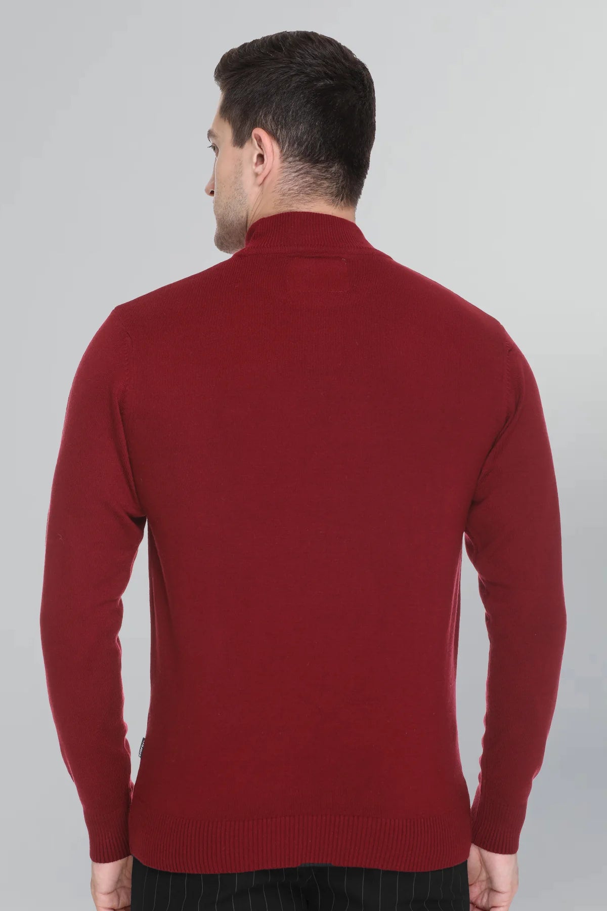 Maroon Solid Turtle Neck Woollen Pullover