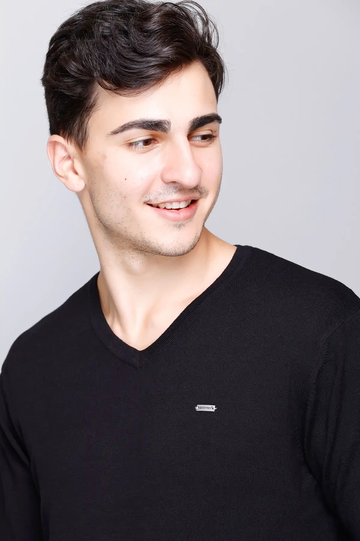 Black Solid V-Neck Viscose Sweater