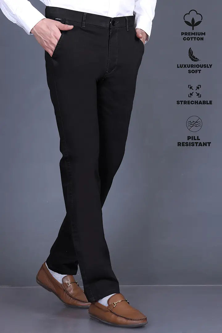 Black Solid Regular Fit Casual Cotton Trouser for Men