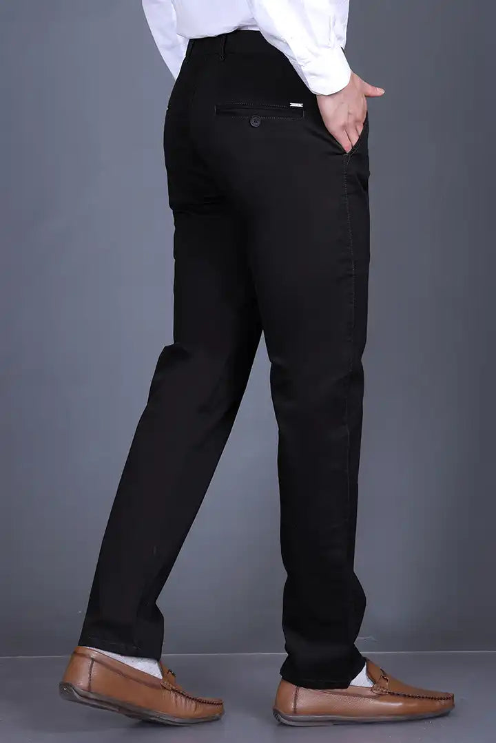 Black Solid Regular Fit Casual Cotton Trouser for Men