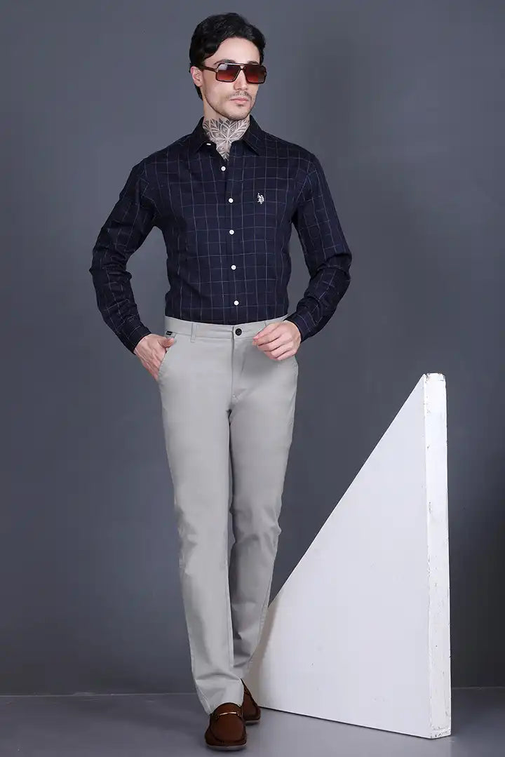 Light Grey Solid Regular Fit Casual Cotton Trouser for Men