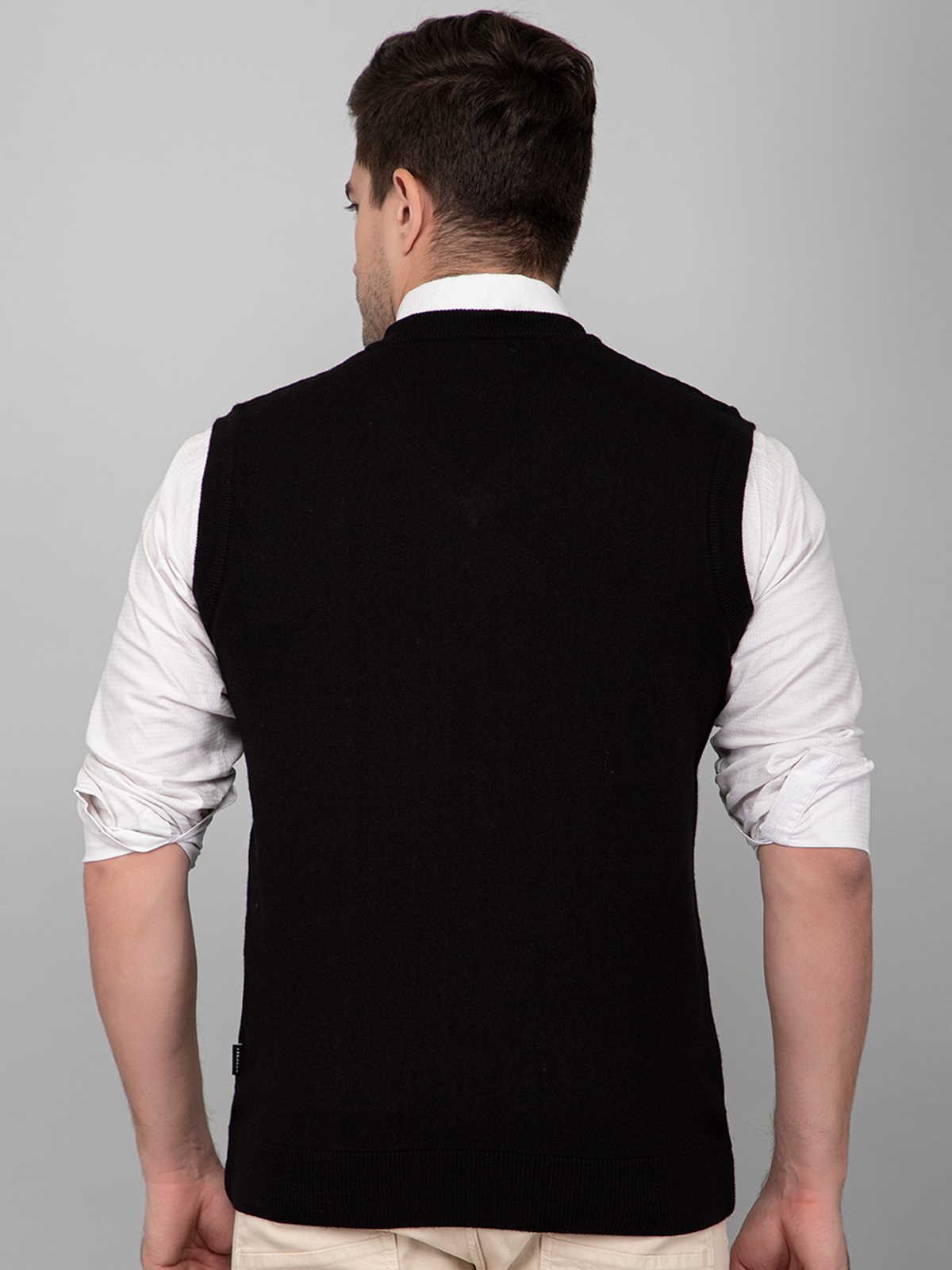Black Woolen V-Neck Sleeveless Men Sweater Vest