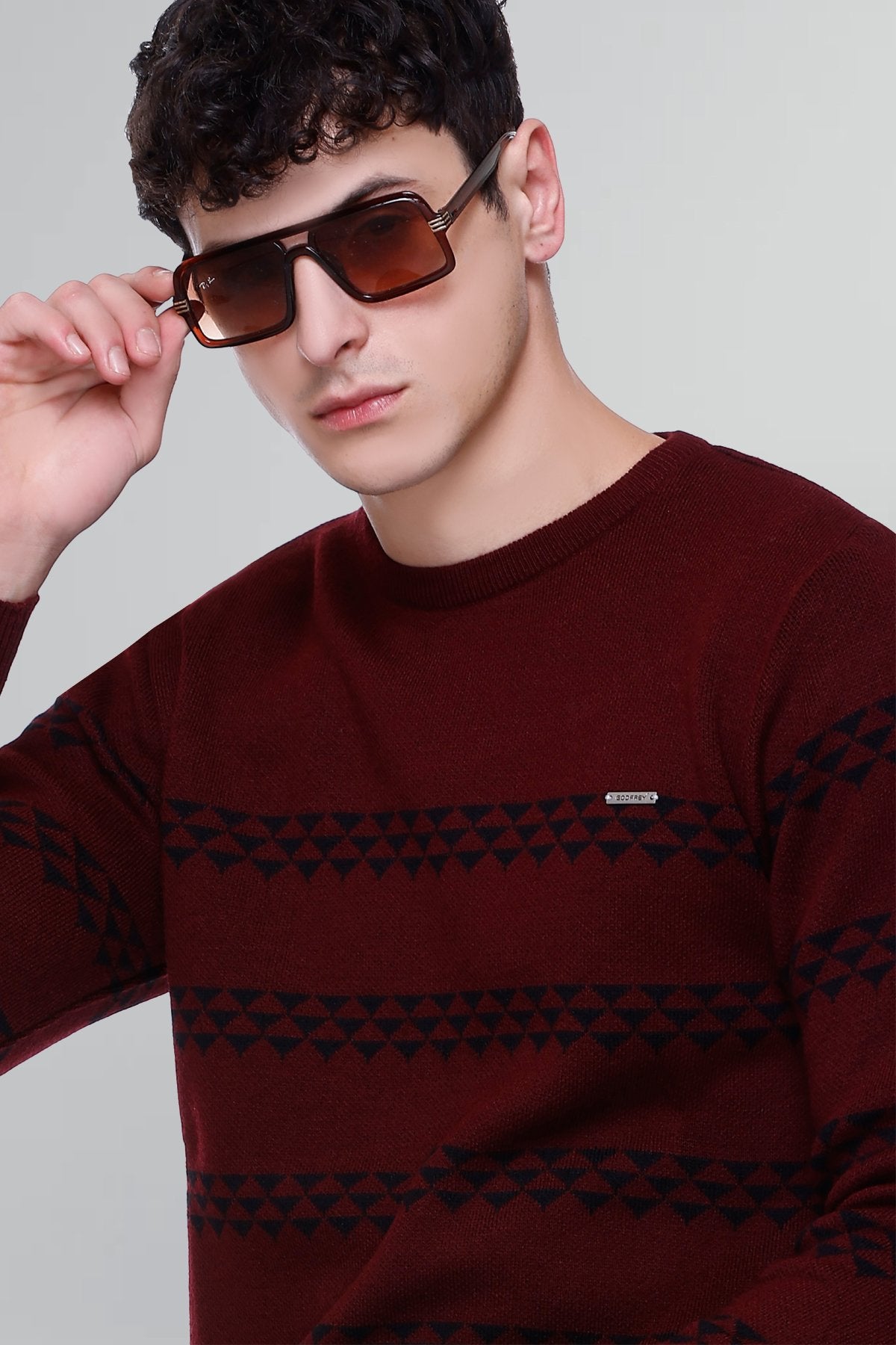 Wine Woolen Men's Round Neck Sweaters