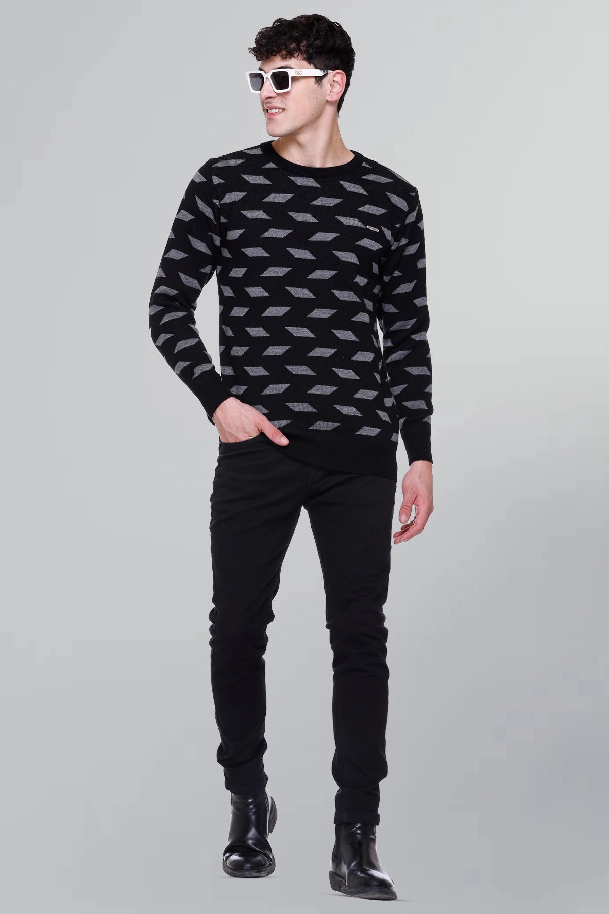 Black Woolen Round Neck Designer Men Sweater
