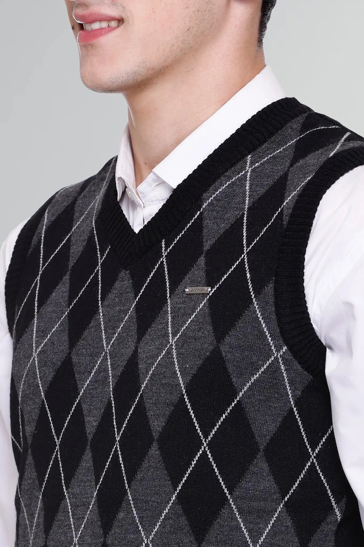 Black Woolen V-Neck Sleeveless Half Sweater For Men