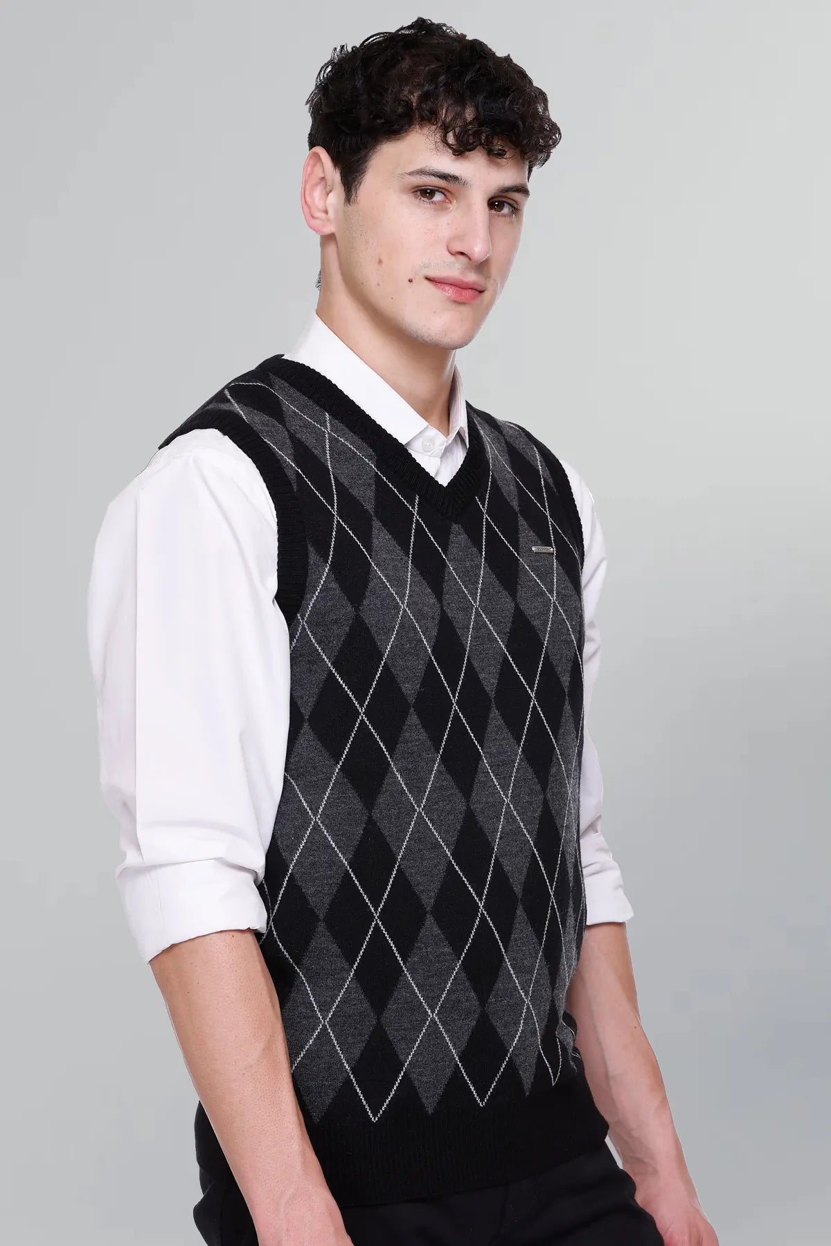 Black Woolen V-Neck Sleeveless Half Sweater For Men