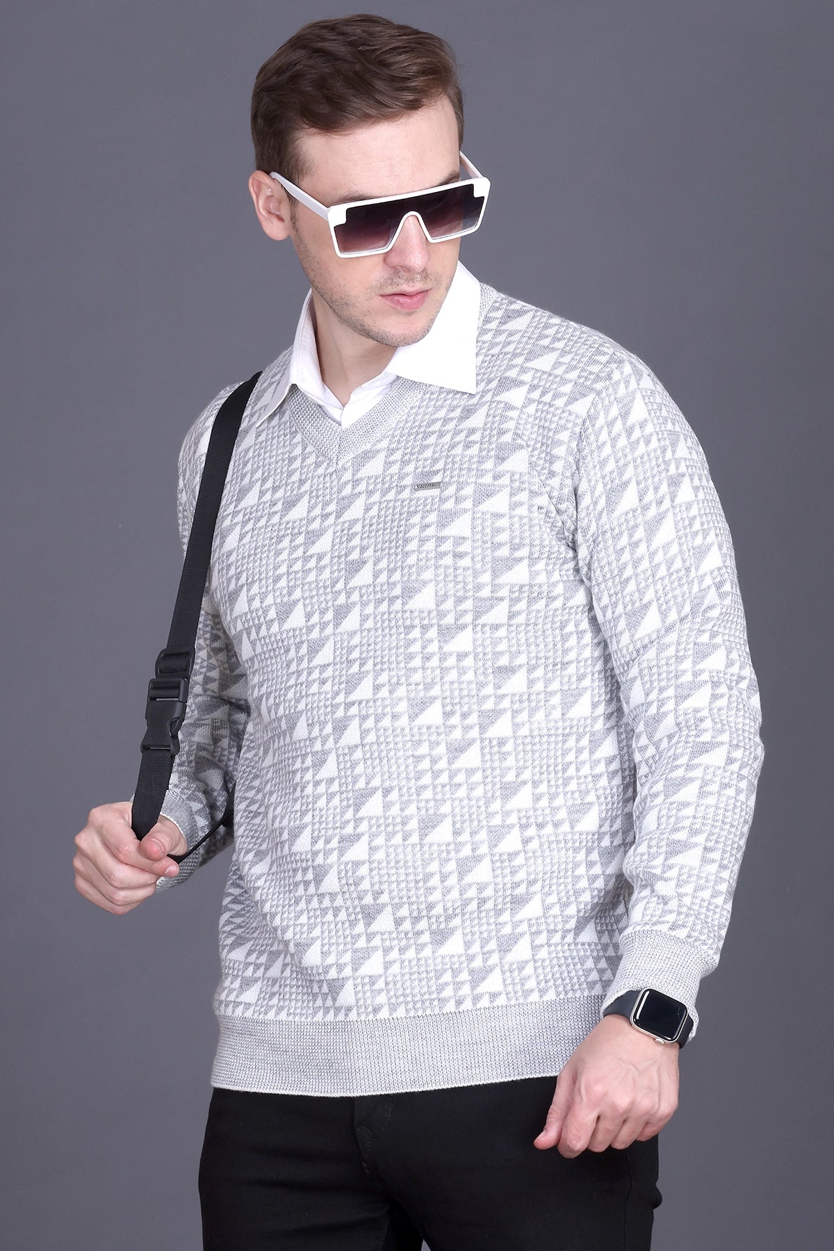 Off White Woolen V-Neck Designer Men Sweater