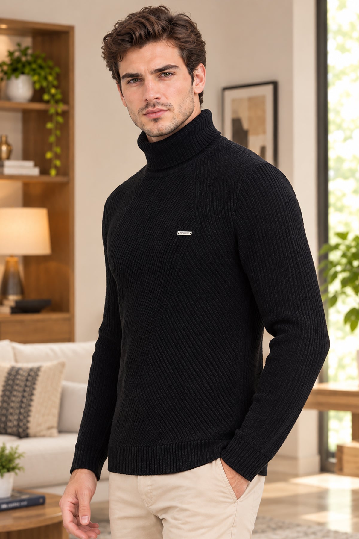 Black Solid Turtle Neck Woollen Pullover