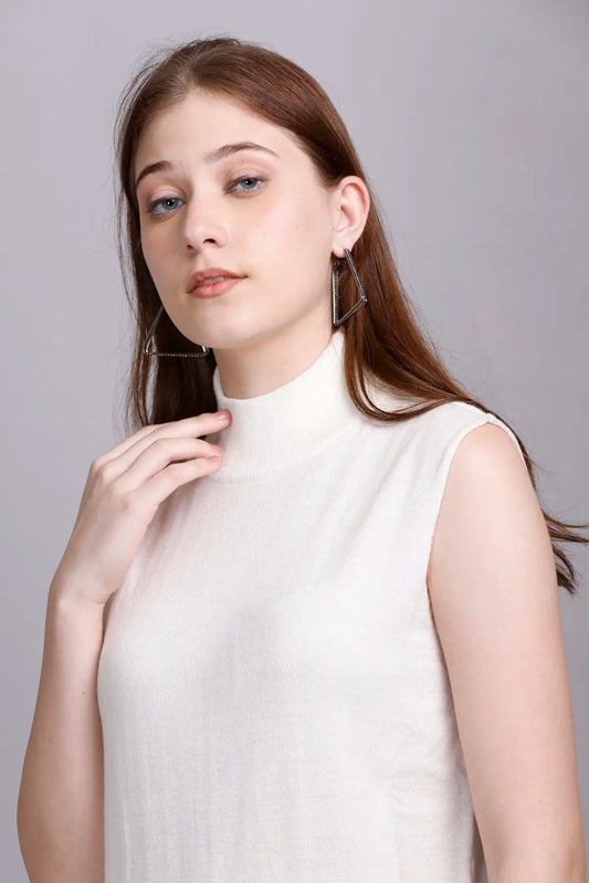 White Woolen Turtle Neck Sweater Vest Women