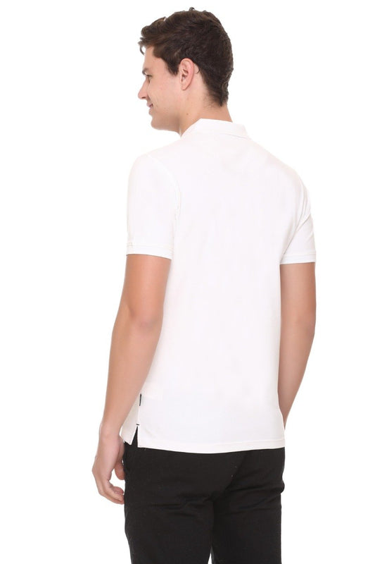 Off-White Solid Polo T-Shirt With Pocket