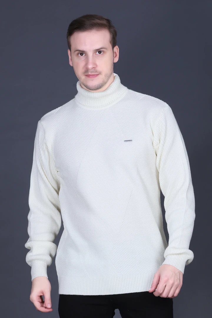 Off White Solid Turtle Neck Woollen Pullover